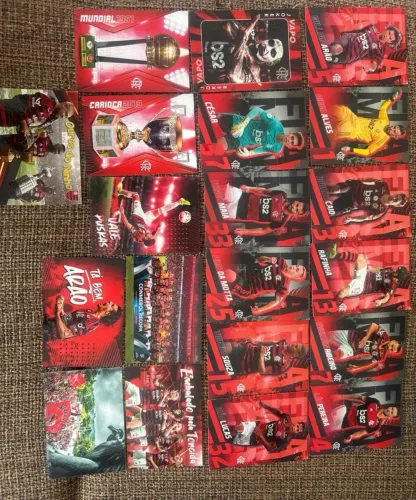 2 lotes de cards do flamengo totalizando 39 cartas