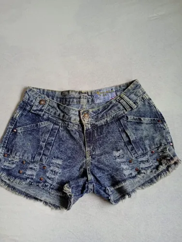 Short jeans