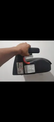 Assento elevado veicular
