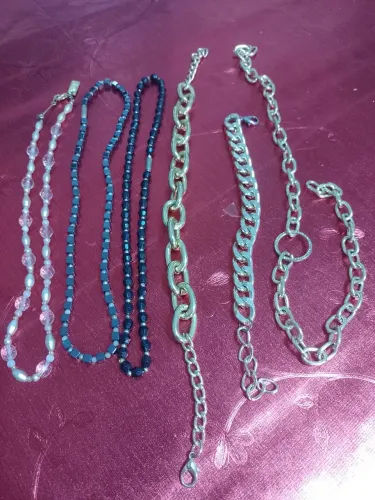 Cordão lote 5 peças e uma pulseira