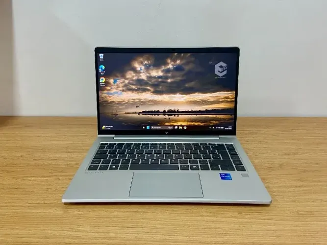 HP ELITEBOOK 640 G9 I5 16GB RAM 256GB SSD 14 POL FHD