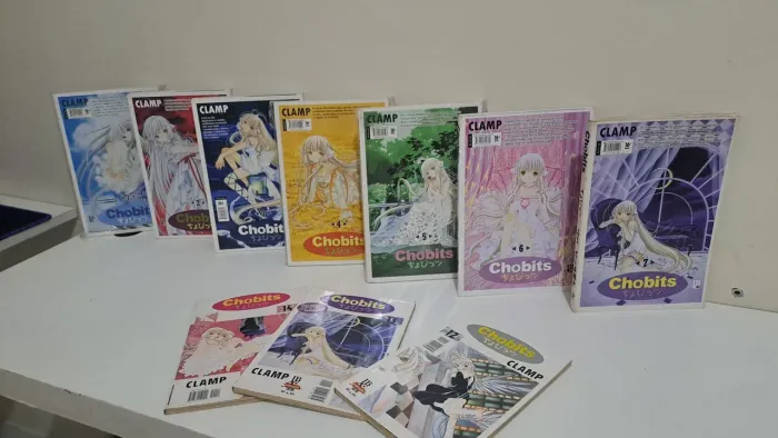 10 Mangás Chobits ( sendo 3 deles pocket)