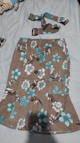 Vendo essas três saias originais por r$ 50 cada uma todas zeradas nunca foi usada  novas 