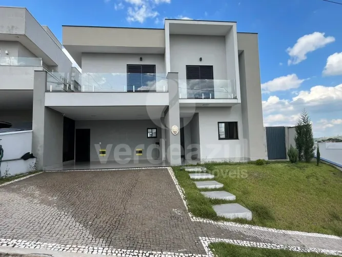 Casa com 3 suítes,5 banheiros,Piscina e área gourmet no Vivenda das Pitangueiras em Valinh