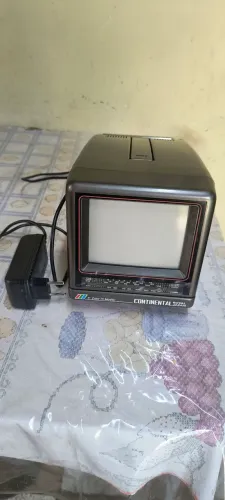 Tv continental 5 polegada excelente para games antigo