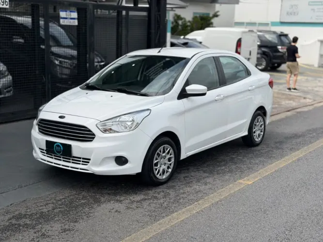 Ford KA+ Sedan 1.5 16V Flex 4P 2015
