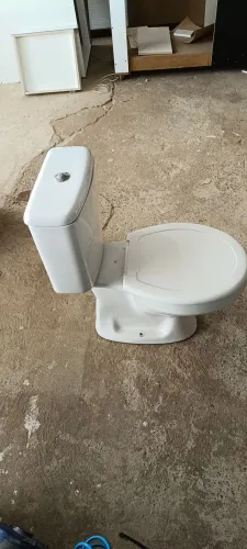 Vaso sanitário com caixa acoplada