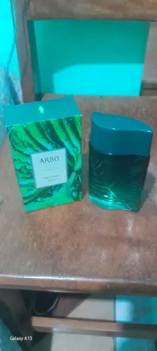 Perfume Arbo novo na caixa