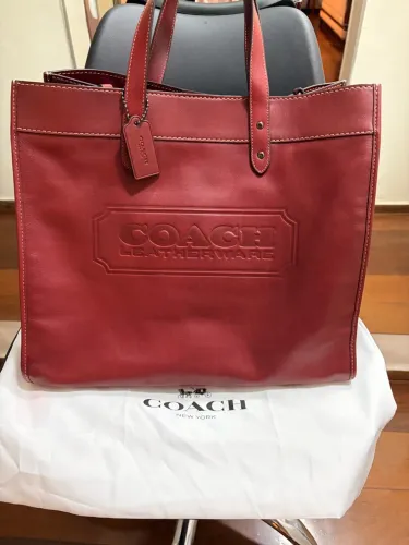 Coach Field Tote 40 Bag (Burgundy)