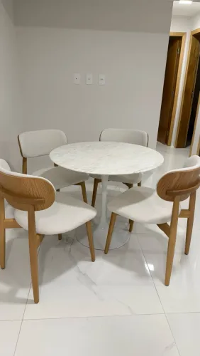 Mesa Mármore Carrara 90x90cm