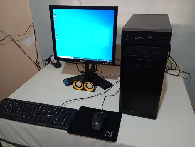 Vendo computador completo top ótimo desempenho i 3 terceira geração 8 gigas