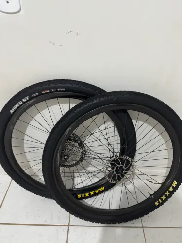 Roda MTB Enve Carbono