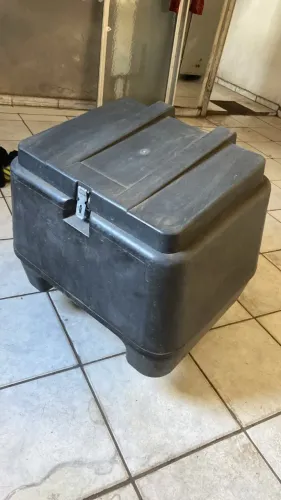 Baú 80 Litros Completo (Com Suporte E Chapa De Fixação)