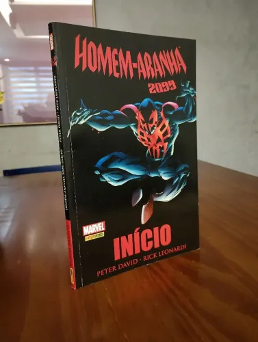 HQ Homem-Aranha 2099 Início