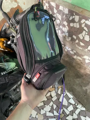 Mochilinha de moto givi
