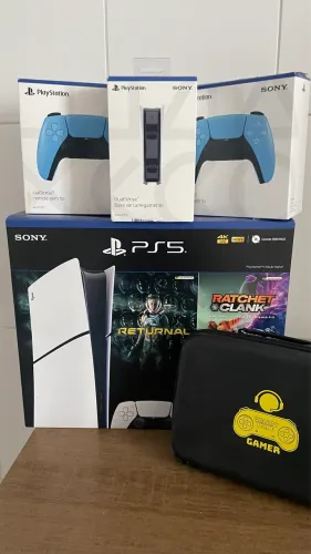 PlayStation 5 Edição Digital + Kit Completo (3 Controles + Base + Jogos + Case)