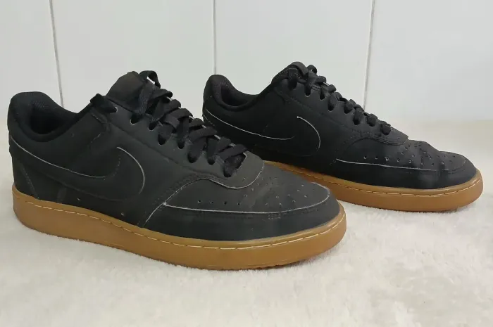 Tênis Nike Court Vision Preto com Solado Marrom Tamanho 39<br>