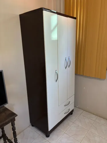 Guarda roupa 3 portas