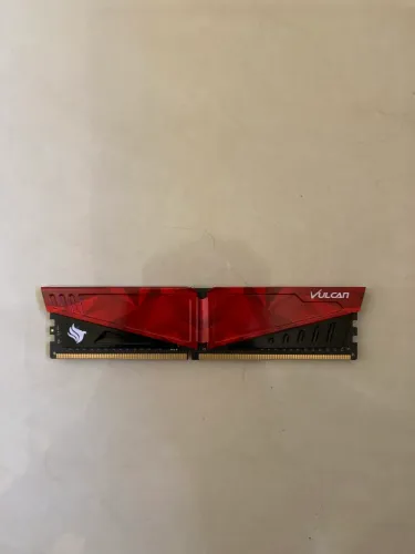 Memória ram T-Force Vulcan 8GB 3000Mhz