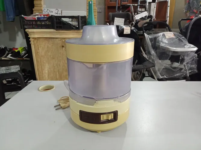 Espremedor de Frutas HL3240 Walita com Defeito 