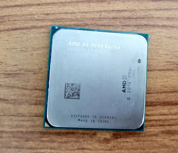 Processador AMD A8-9600
