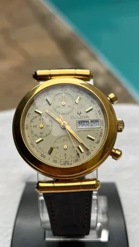 Bulova - Cronógrafo Automático Valjoux 7750 Day-Date Swiss Made (Raridade)