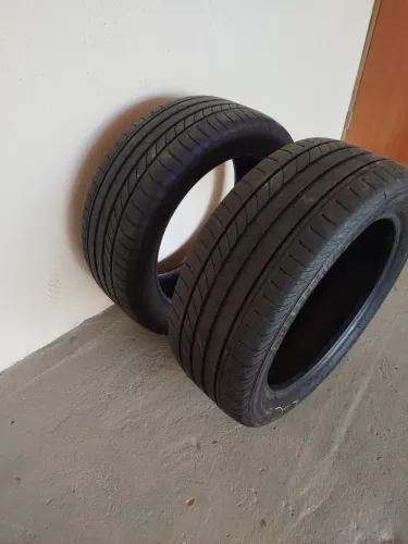 Pneus semi novos