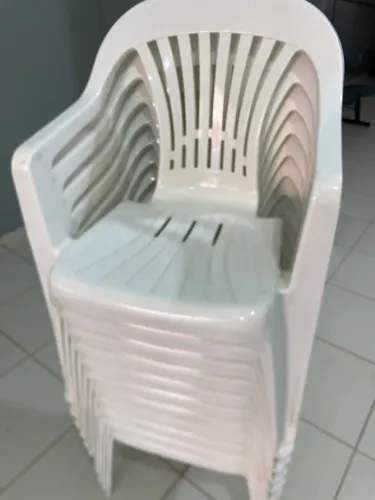 20 cadeiras tipo poltronas com braços (valor unitário)