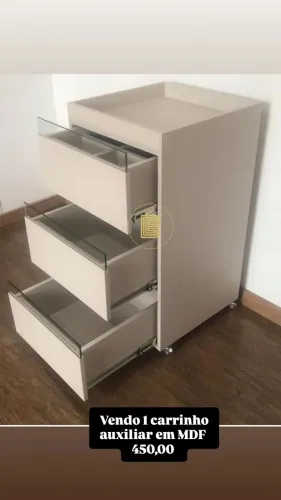 Carrinho auxiliar para salão , todo em MDF 