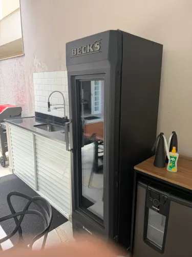 Cervejeira 248 litros 127v 