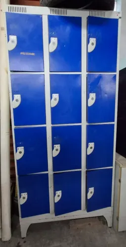 Armário Roupeiro 12portas Sem CHAVE ? ? ? 