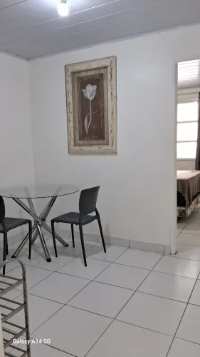 Apto ao lado do Vieiralves e Manauara - Diaria 80,00 - Mensal 1.650,00 - Agua Luz Wifi
