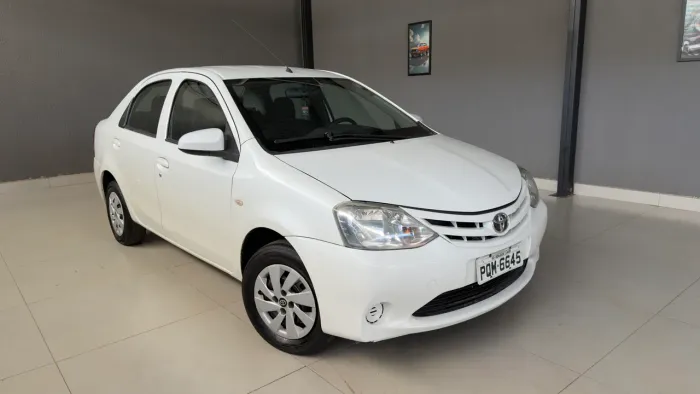 Toyota Etios X Sedan 1.5 Flex 16V 4P Mec. 2016