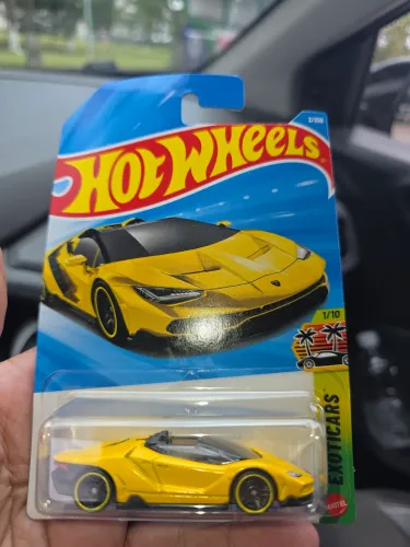 Lamborfhlni centenário roadster hotwheels