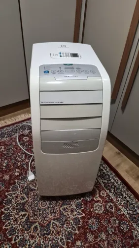 Ar-condicionado portátil Electrolux 10.000 BTUs - PERFEITAS CONDIÇÕES 