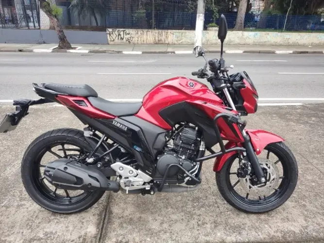 Yamaha FZ25 Connected 2025