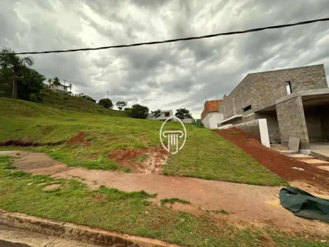 Terreno à venda, 298 m² por R$ 300.000,00 - Royal Boulevard Residence & Resort - Ibiporã/P