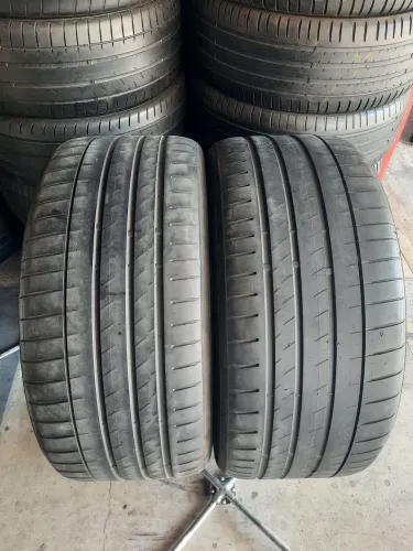 Pneu 295/35/22 Bridgestone (2 unidades)