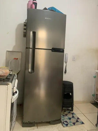 Geladeira Brastemp Frost Free Duplex BRM44HK 375 Litros Com Comparti Cor Inox