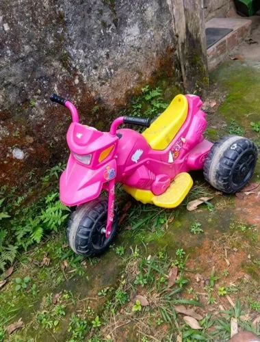 Moto elétrica infantil