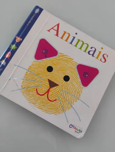 Livro com textura e animais