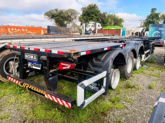 carreta noma porta container bug 12 pinos com plataforma traseira ano 2024 único dono