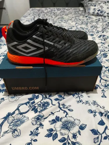 Chuteira Umbro Pro 5 Bump