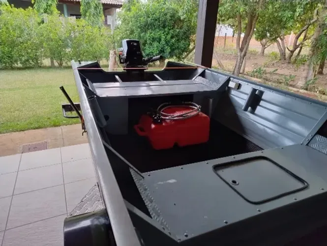 BARCO DE ALUMINIO 5 MTS C/CARRETA E MOTOR MERCURY 15HP SUPER
