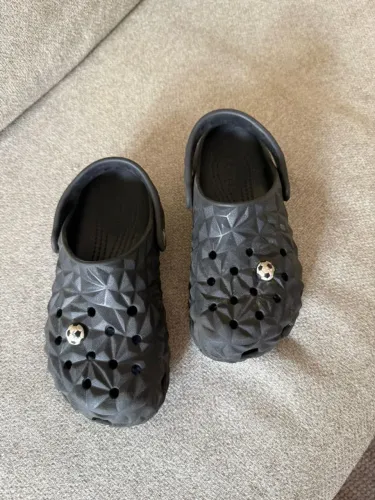 Crocs Classic Geometric Clog tamanho  J 1 (32/33 BR)