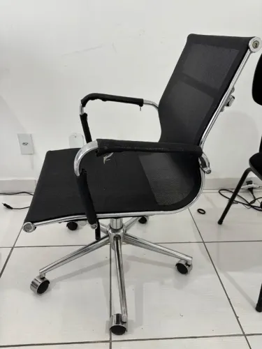 Oferta relâmpago, 6 cadeiras de escritório muito barato!!!!