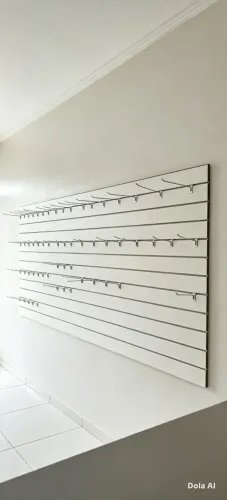 Painel  canaletado + ganchos - 02 unidades