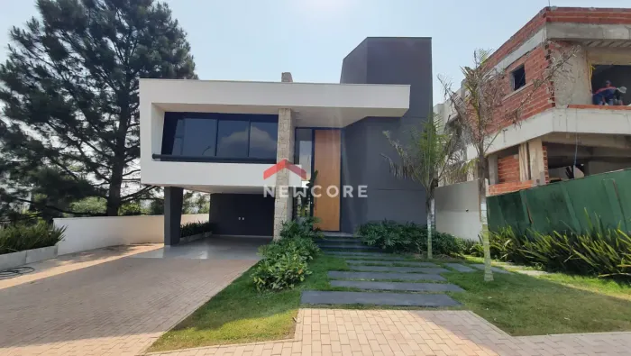 Casa de condomínio em Alameda dos Ipês-amarelos - Granja Viana - Carapicuíba/SP