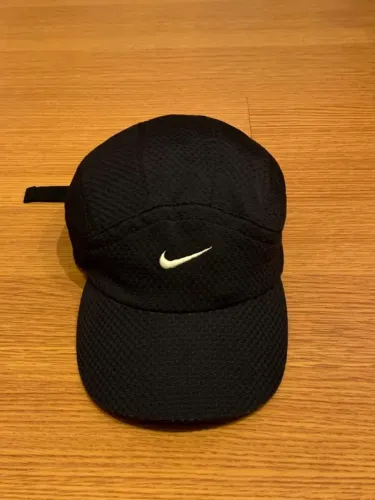 Boné Nike Pit Samper reliquia
