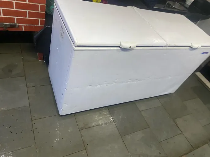 Freezer 2 portas Metalfrio